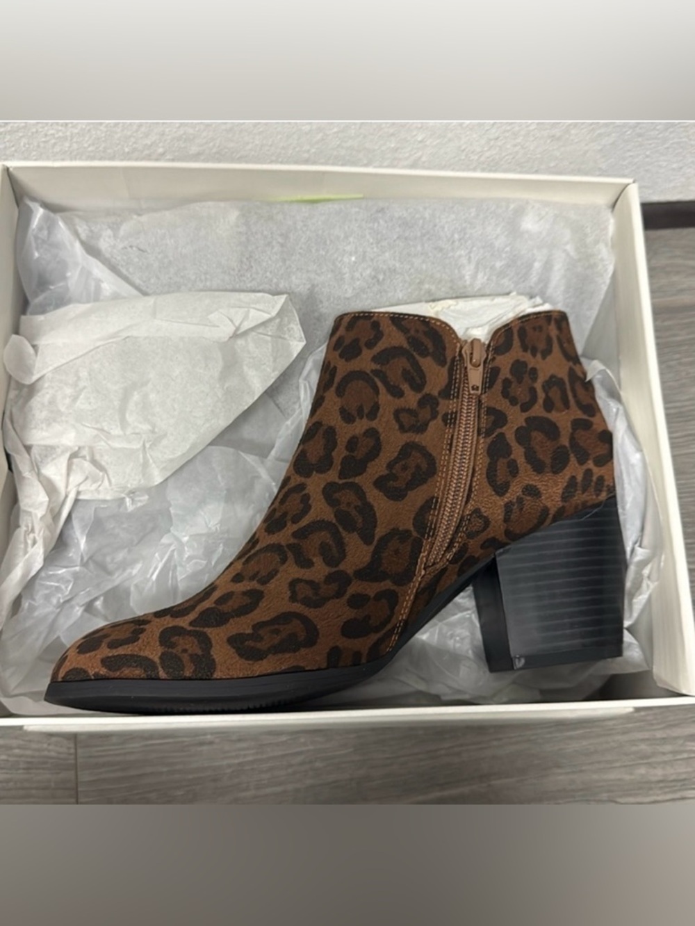 Style & Co. Masrinaa Ankle Booties In Brown Leopard Size 9 - Picture 2 of 5